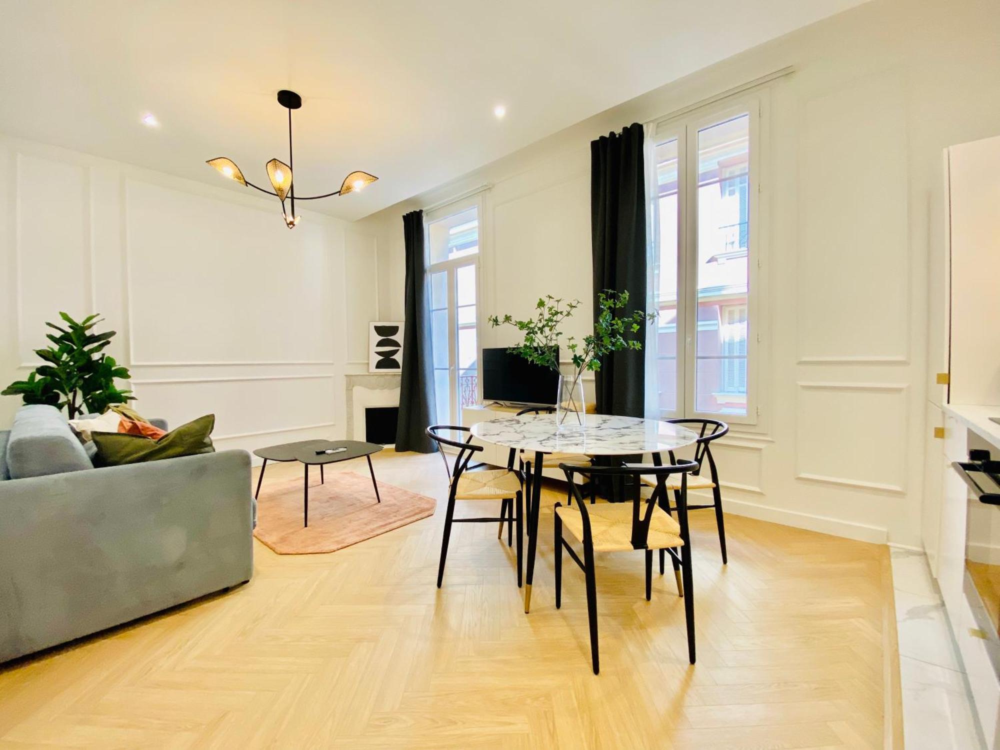 Newly Renovated Apartment With Balcony, Ac, Fiber Internet Monte Carlo Exteriör bild