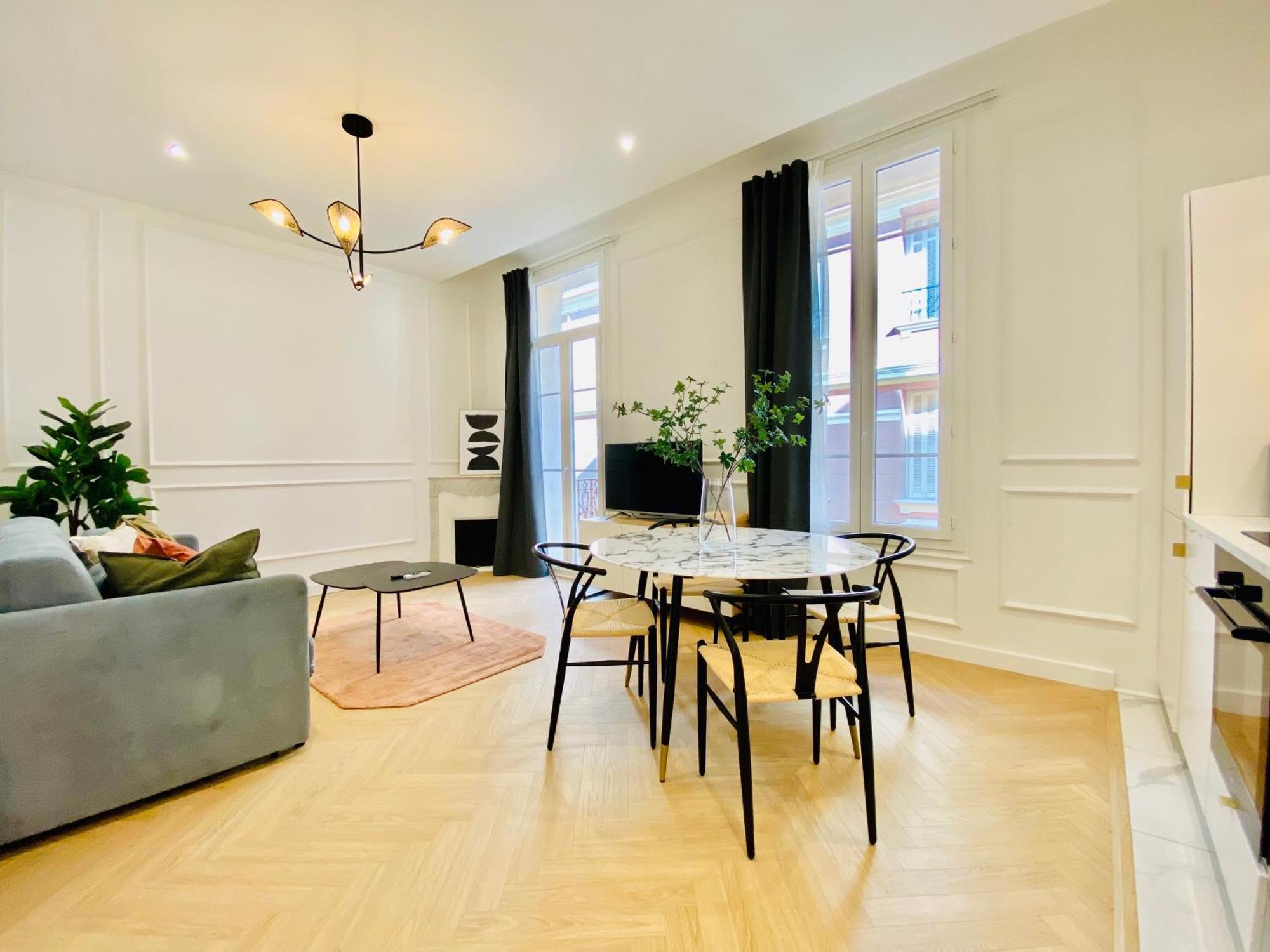 Newly Renovated Apartment With Balcony, Ac, Fiber Internet Monte Carlo Exteriör bild