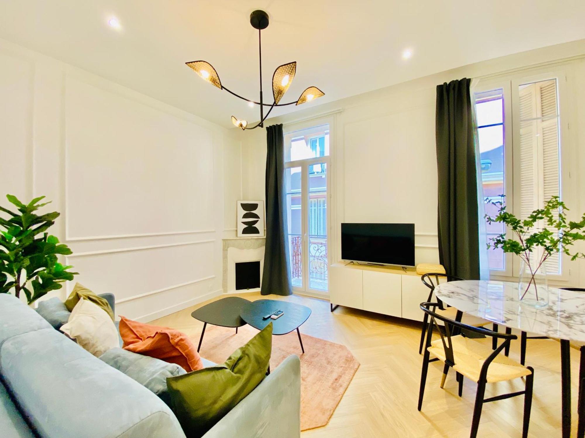 Newly Renovated Apartment With Balcony, Ac, Fiber Internet Monte Carlo Exteriör bild